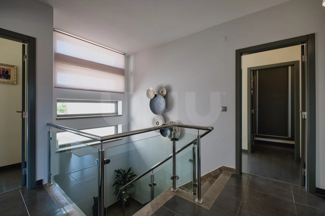 Moradia T4 para Venda em Painho e Figueiros Foto 18