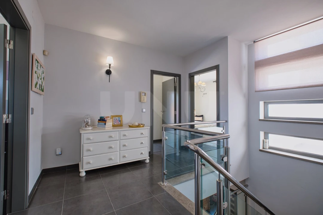 Moradia T4 para Venda em Painho e Figueiros Foto 26