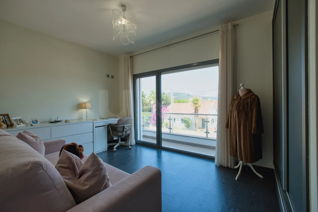 Moradia T4 para Venda em Painho e Figueiros Foto 28