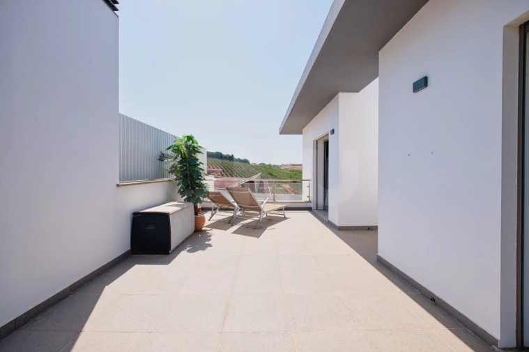 Moradia T4 para Venda em Painho e Figueiros Foto 33