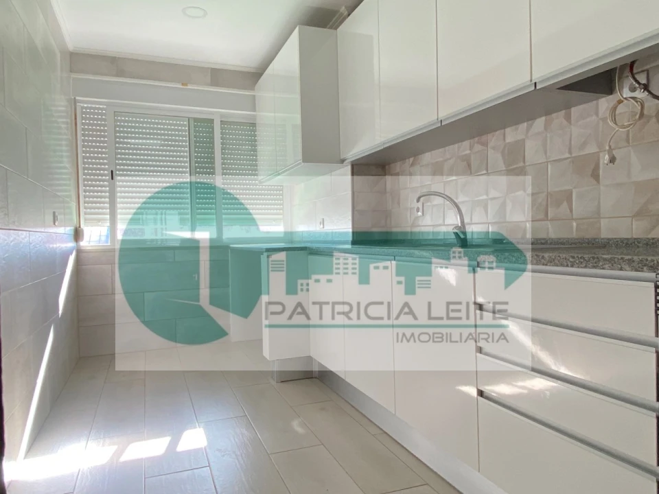 Apartamento T3 para Venda em Moita Foto 1