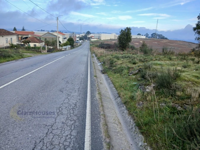 Terreno para Venda em Torrados e Sousa Foto 1