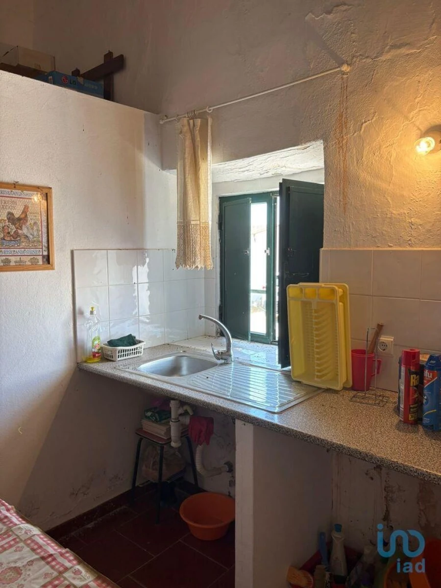 Moradia T2 para Venda em Corte do Pinto Foto 8