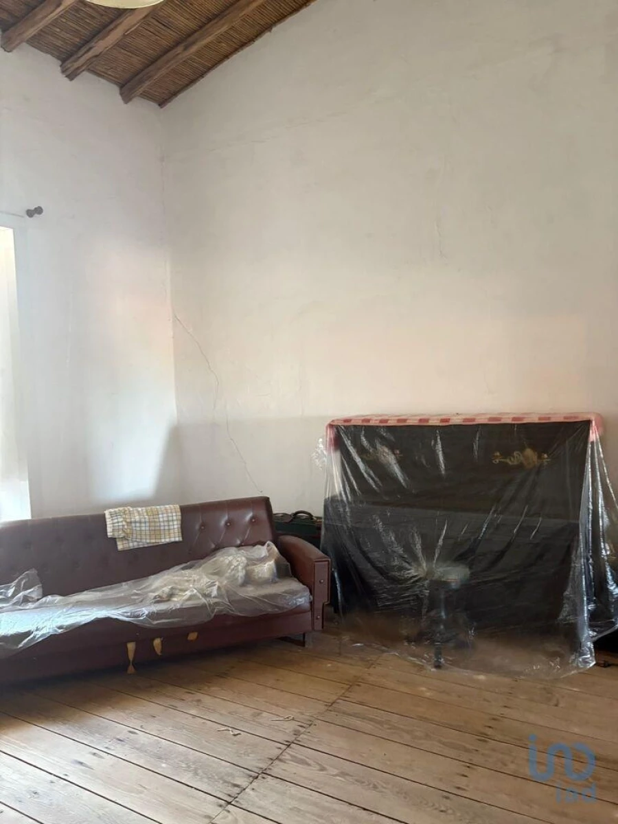 Moradia T2 para Venda em Corte do Pinto Foto 14