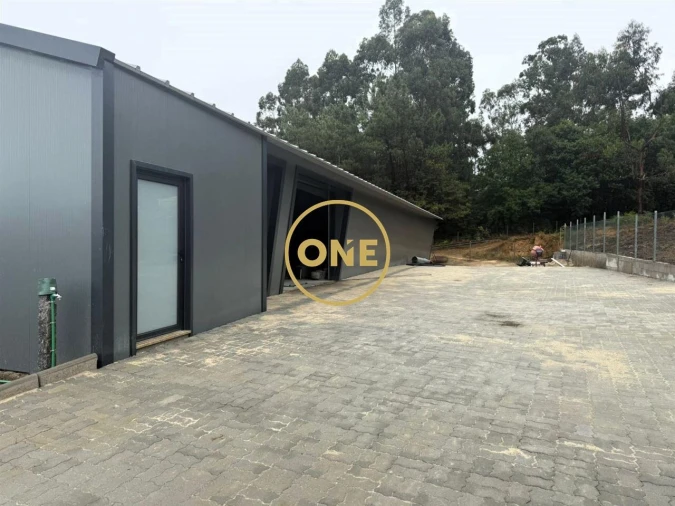 Armazém para Arrendamento em Rego Foto 2