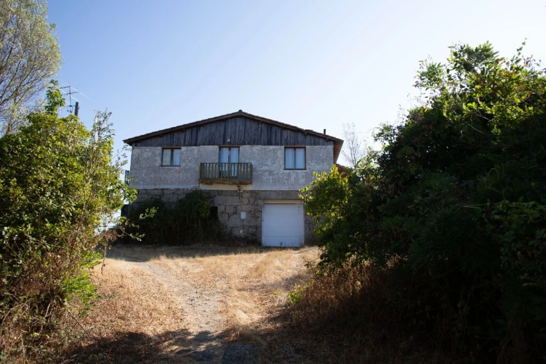Quinta T5 para Venda em Moimenta da Serra e Vinhó Foto 14