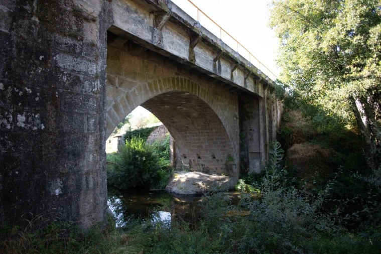 Quinta T5 para Venda em Moimenta da Serra e Vinhó Foto 8