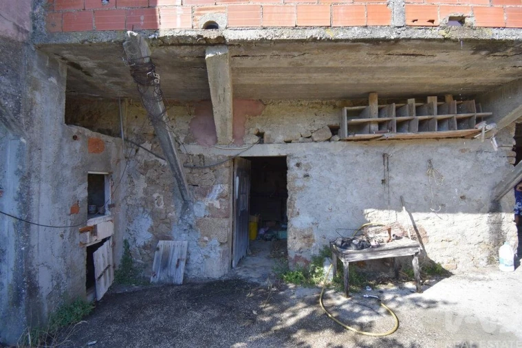 Moradia T4 para Venda em São Miguel, Santa Eufémia e Rabaçal Foto 25