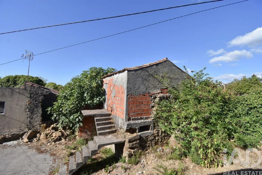 Moradia T4 para Venda em São Miguel, Santa Eufémia e Rabaçal Foto 15