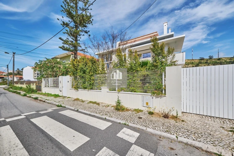 Moradia T5 para Venda em Costa da Caparica Foto 6