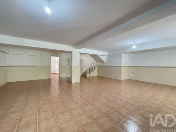 Moradia T5 para Venda em Corroios