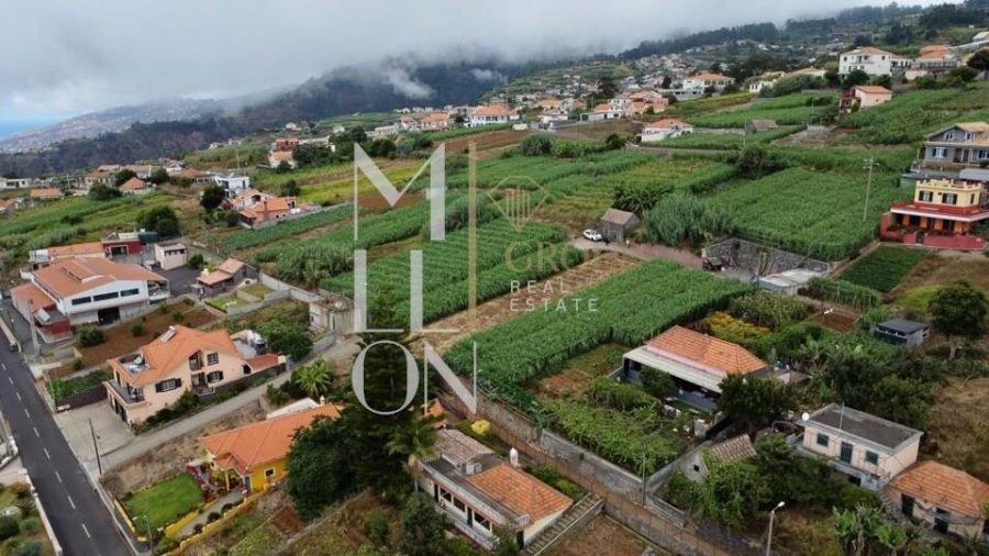 Terreno para Venda em Canhas Foto 8