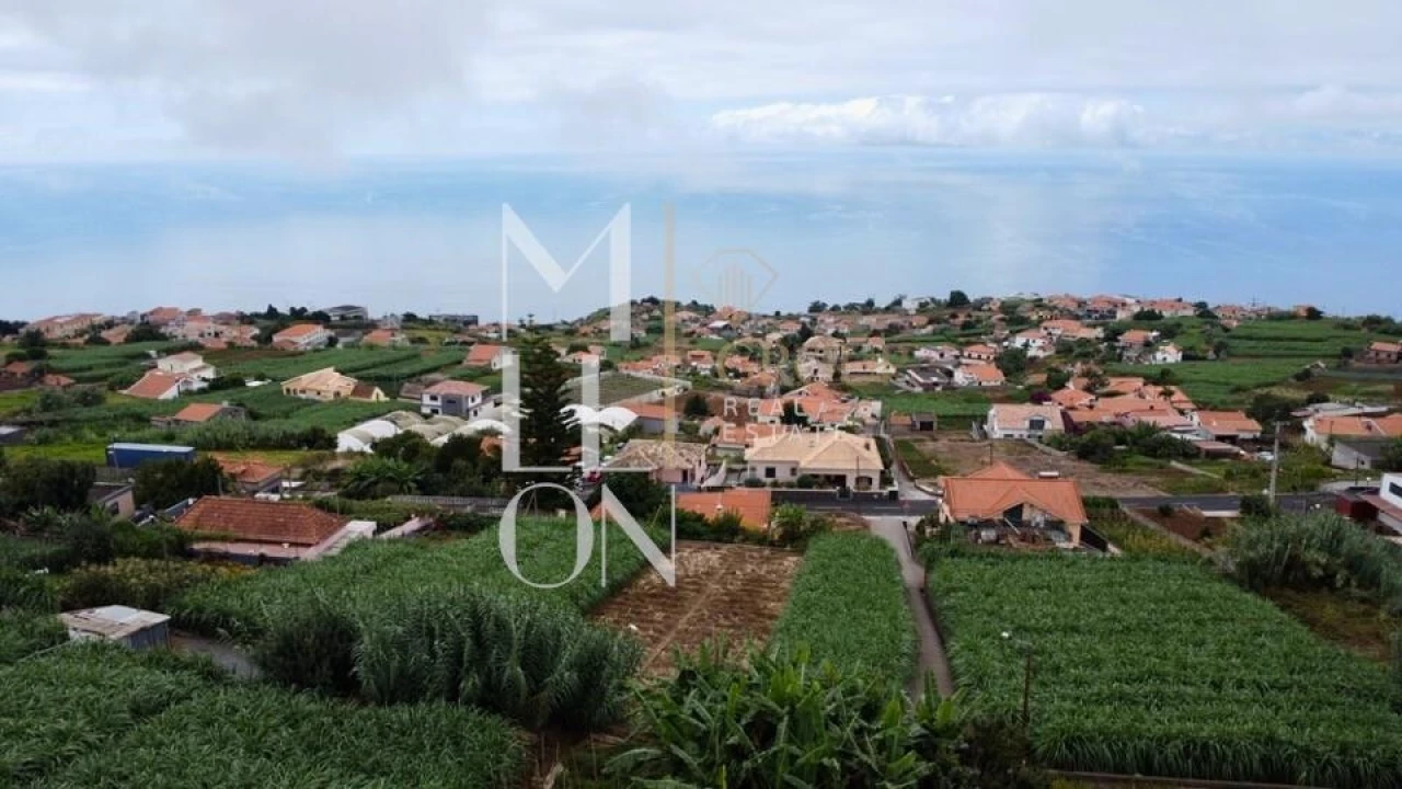 Terreno para Venda em Canhas Foto 6