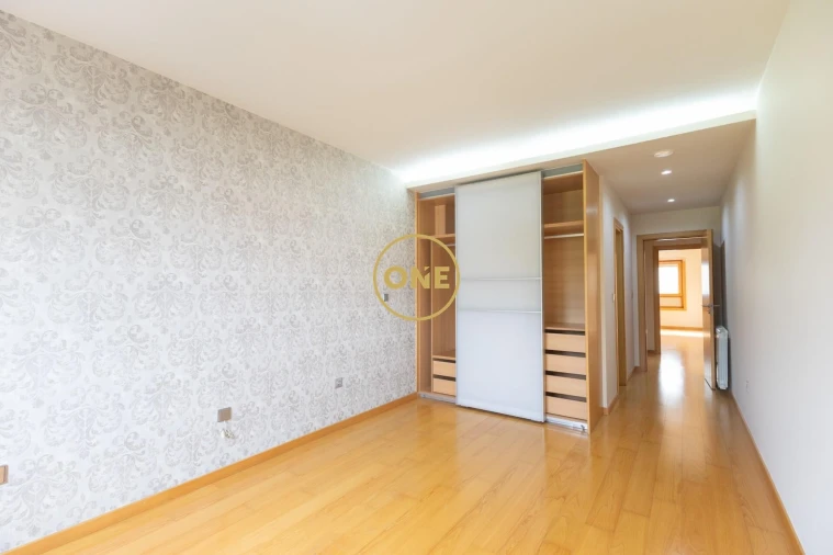 Apartamento T3 para Venda em Antas e Abade de Vermoim Foto 17