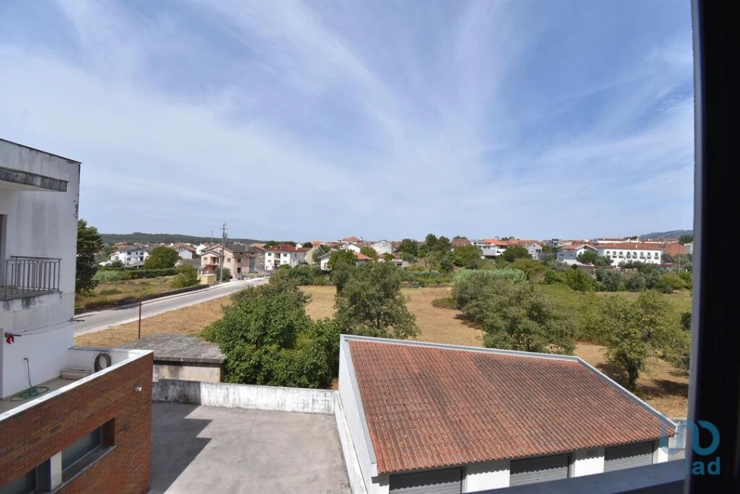 Apartamento T5 para Venda em Avelar Foto 9