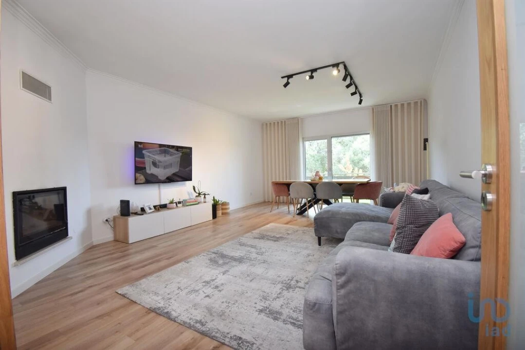 Apartamento T5 para Venda em Avelar Foto 2