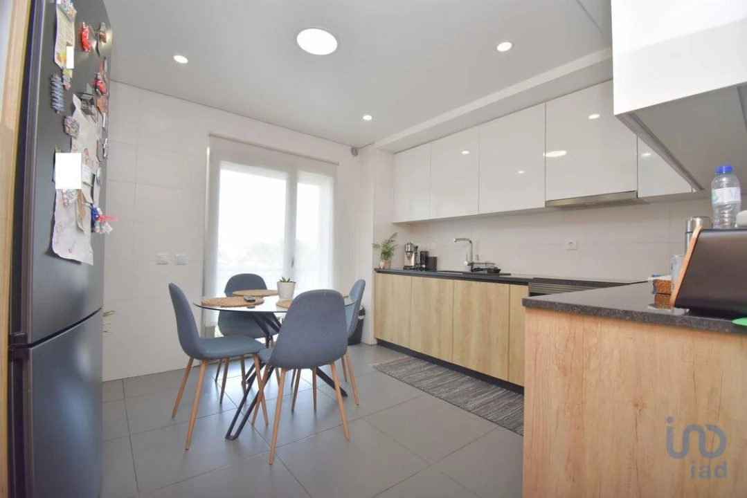 Apartamento T5 para Venda em Avelar Foto 11