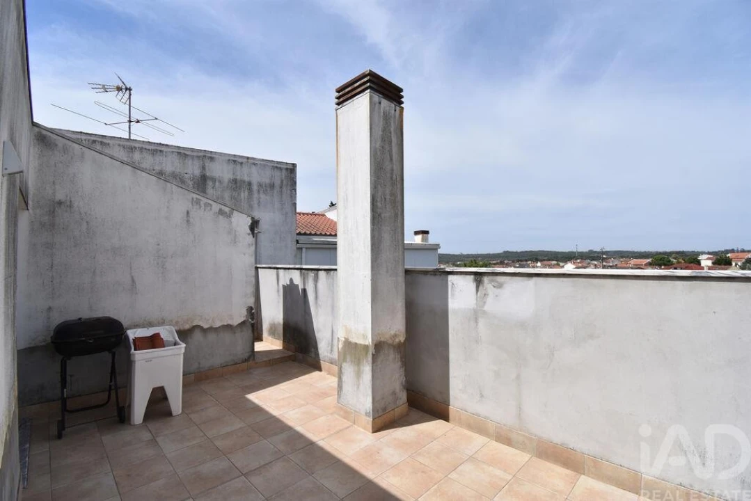 Apartamento T5 para Venda em Avelar Foto 21