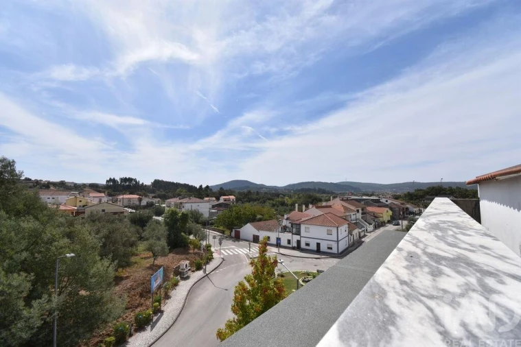 Apartamento T5 para Venda em Avelar Foto 20