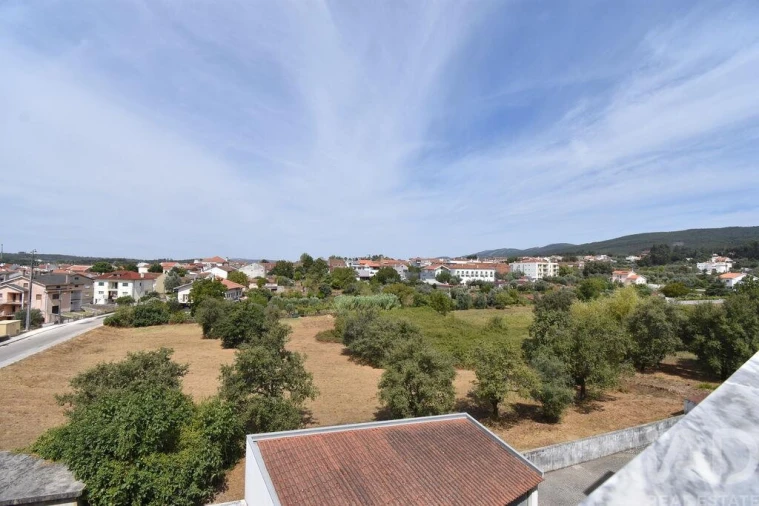 Apartamento T5 para Venda em Avelar Foto 22