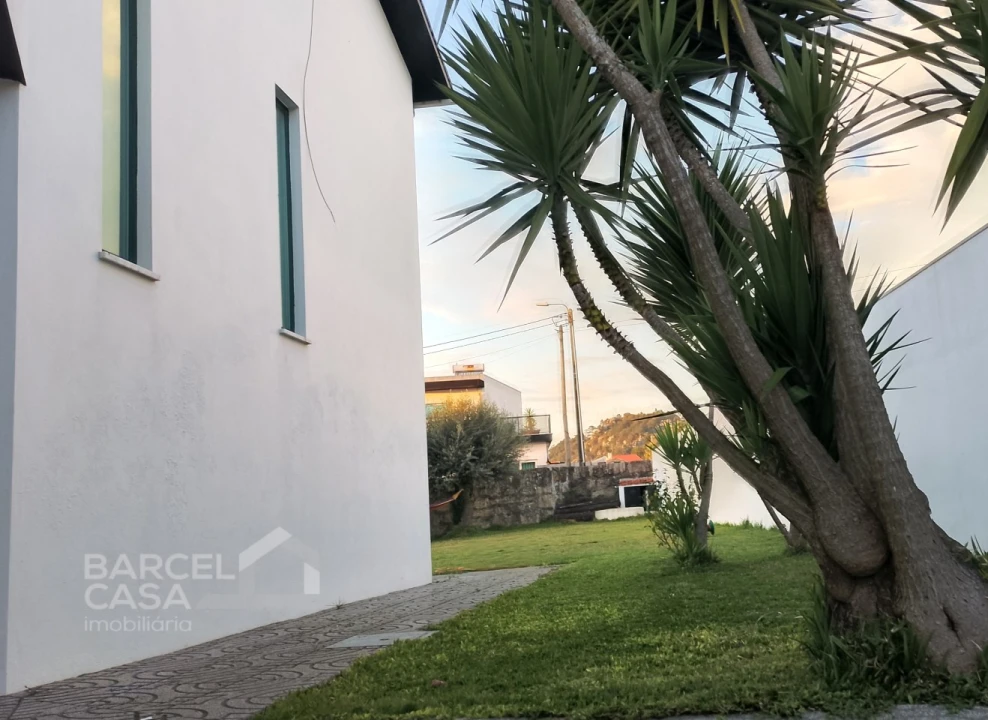 Moradia T3 para Venda em Antas Foto 32