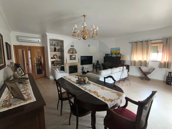 Apartamento T5 para Venda em Abrantes (São Vicente e São João) e Alferrarede Foto 2