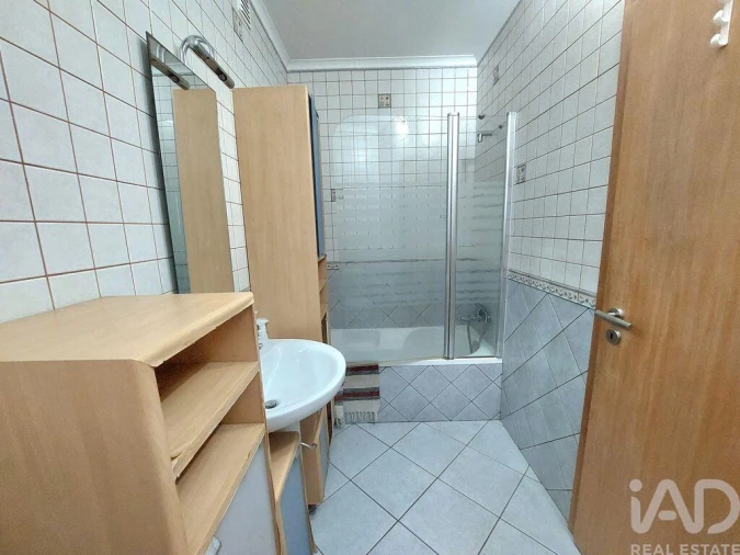 Apartamento T2 para Venda em Faro (Sé e São Pedro) Foto 17