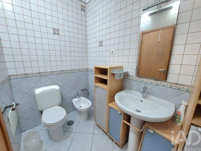 Apartamento T2 para Venda em Faro (Sé e São Pedro) Foto 16