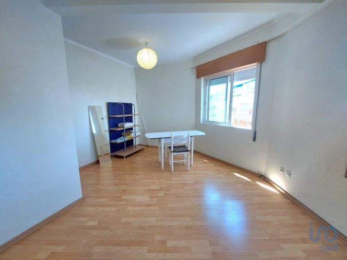 Apartamento T2 para Venda em Faro (Sé e São Pedro) Foto 4