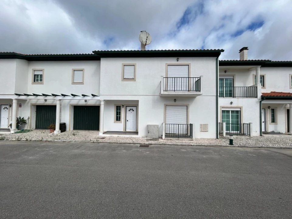Moradia T3 para Venda em Marinha Grande Foto 1