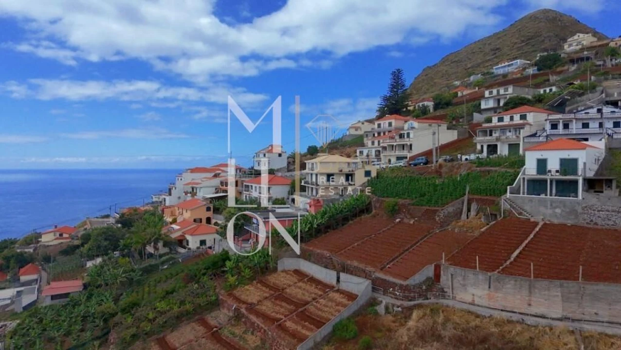 Terreno para Venda em Camara de Lobos Foto 8