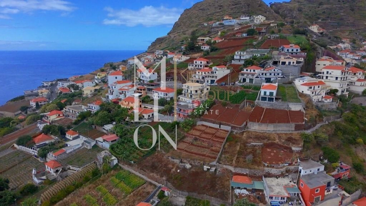 Terreno para Venda em Camara de Lobos Foto 5