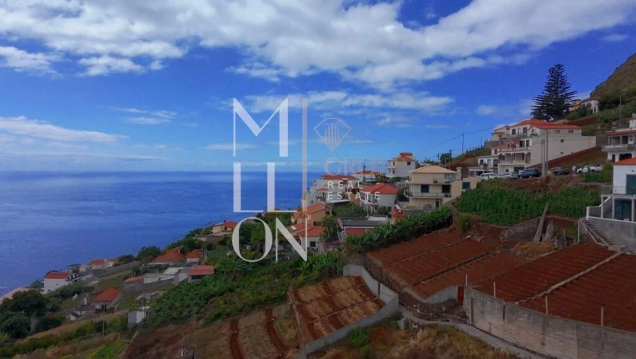Terreno para Venda em Camara de Lobos Foto 7