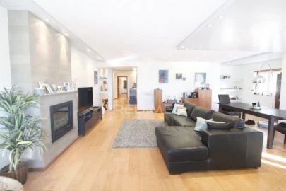 Apartamento T4 para Venda em Alcochete