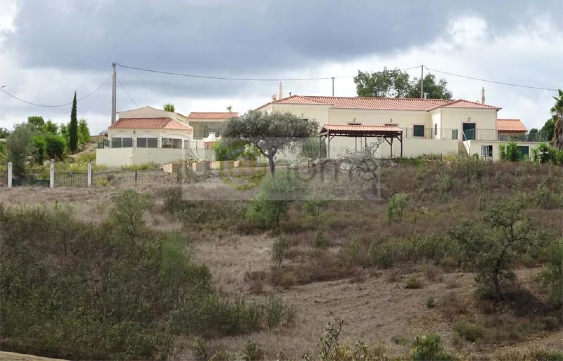 Moradia T6 para Venda em Ourique Foto 10