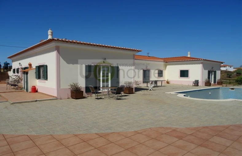 Moradia T6 para Venda em Ourique