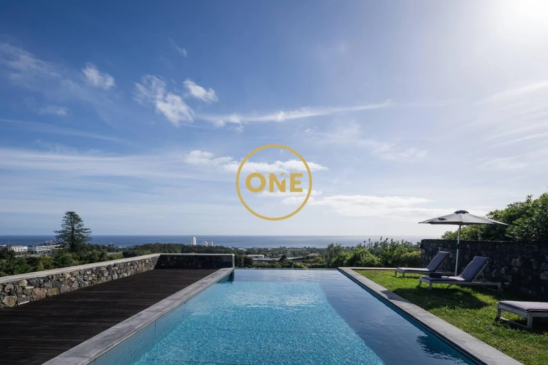 Moradia T3 para Venda em Lagoa (Nossa Senhora do Rosario) Foto 1