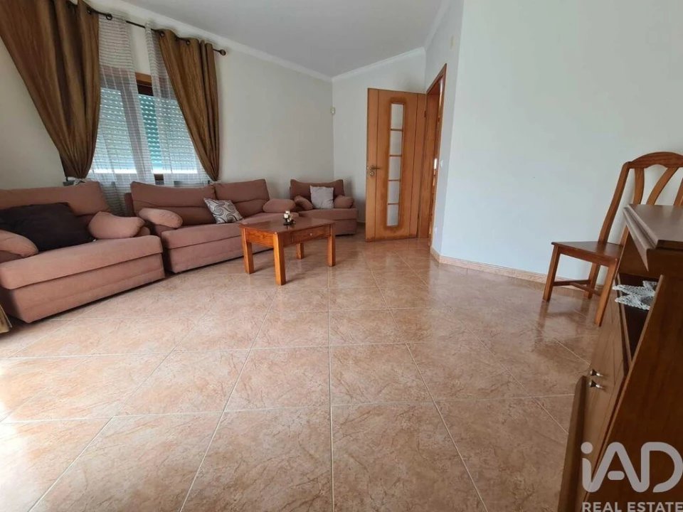 Moradia T3 para Venda em Bombarral e Vale Covo Foto 8