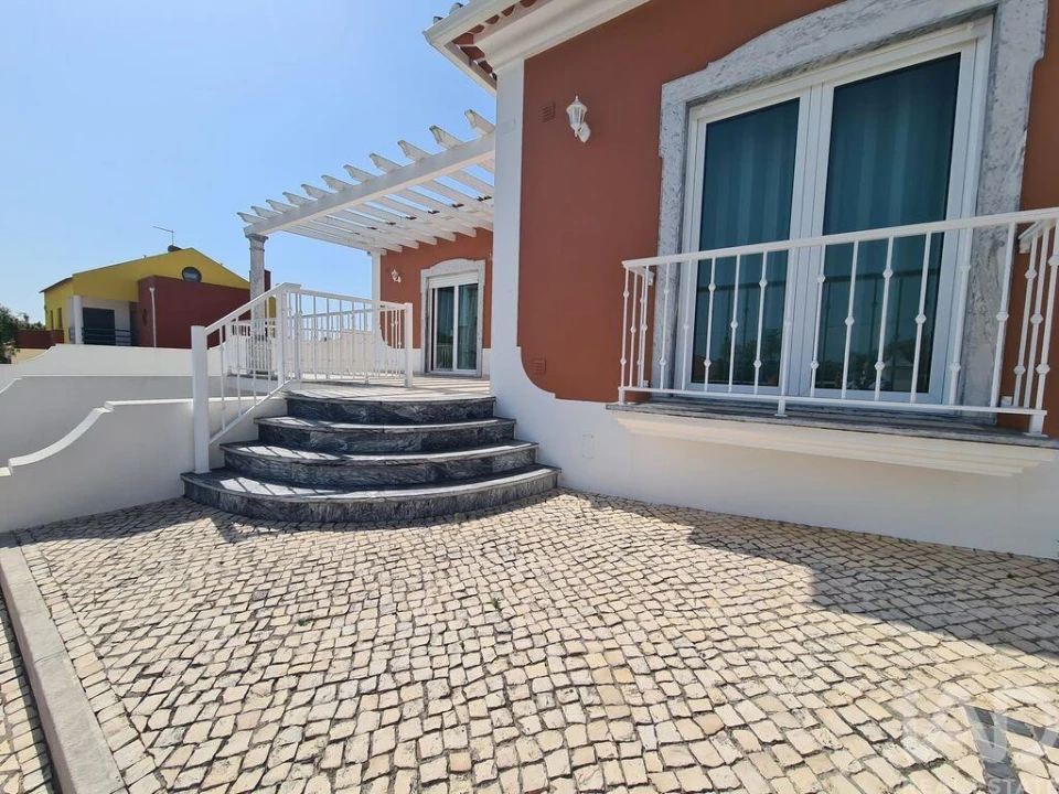 Moradia T3 para Venda em Bombarral e Vale Covo Foto 2