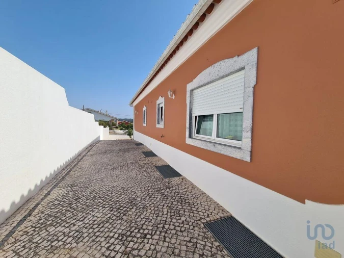 Moradia T3 para Venda em Bombarral e Vale Covo Foto 3