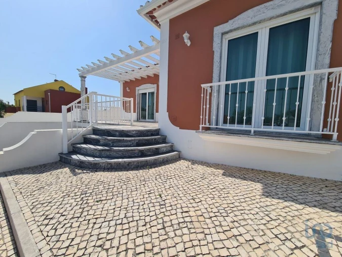 Moradia T3 para Venda em Bombarral e Vale Covo Foto 2