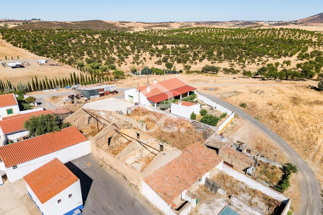 Moradia T2 para Venda em Alcaria Ruiva Foto 35