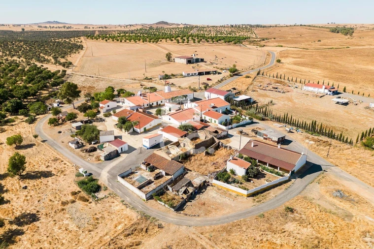 Moradia T2 para Venda em Alcaria Ruiva Foto 38