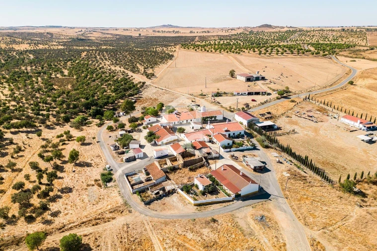 Moradia T2 para Venda em Alcaria Ruiva Foto 37