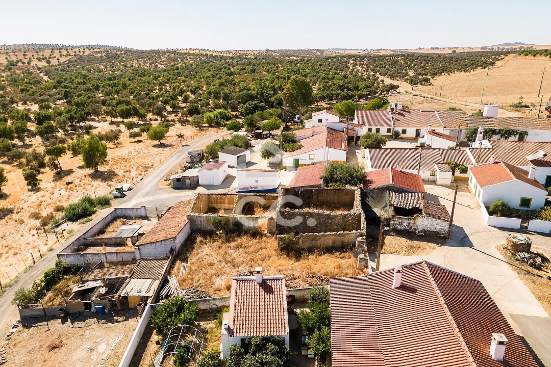 Moradia T2 para Venda em Alcaria Ruiva Foto 26