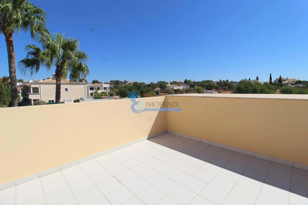 Moradia T3 para Venda em Albufeira e Olhos de Água Foto 28
