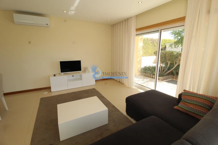 Moradia T3 para Venda em Albufeira e Olhos de Água Foto 6