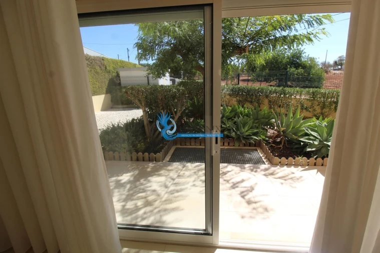 Moradia T3 para Venda em Albufeira e Olhos de Água Foto 9