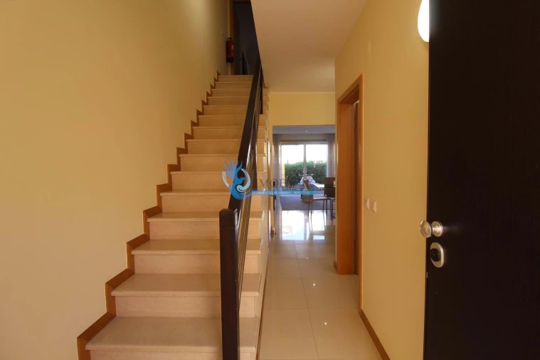 Moradia T2 para Venda em Albufeira e Olhos de Água Foto 3