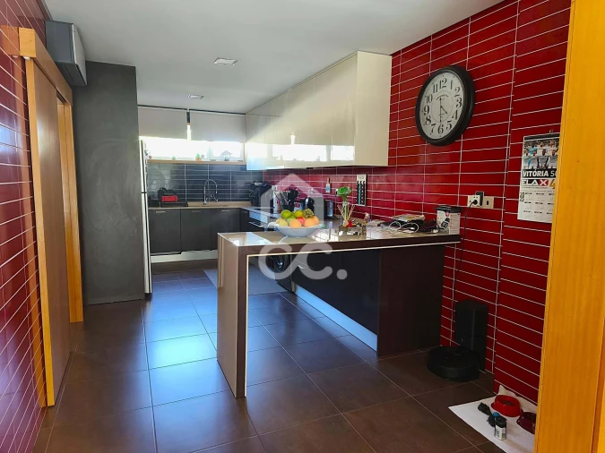 Moradia T3 para Venda em Brito Foto 10